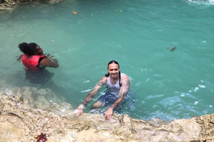 Private White River Tubing from Ocho Rios — 45-Min Jungle Float photo 6