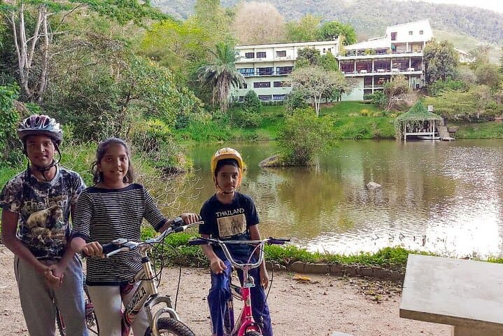 Hunas Falls Cycling Tour from Kandy — Ride Through Paddy Fields, Tea Plantations & Waterfalls photo 4