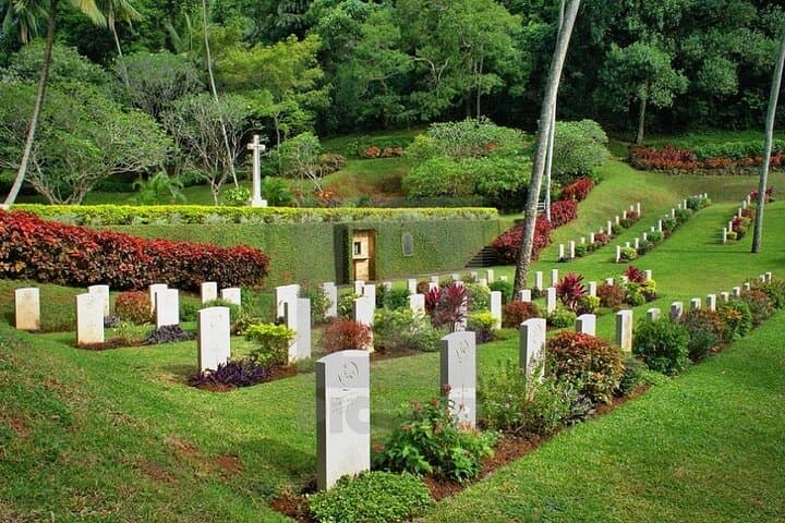 Cycle the Mahaweli River: Half-Day Kandy Bike Tour & Bahirawakanda Viewpoint photo 5