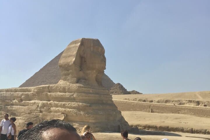 Giza Pyramids Private Day Tour: Sphinx, Saqqara & Lunch with Egyptologist photo 2