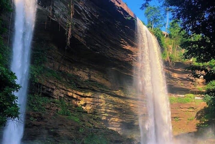 Accra Nature Tour to Boti Falls, Umbrella Rock & Mountain Caves