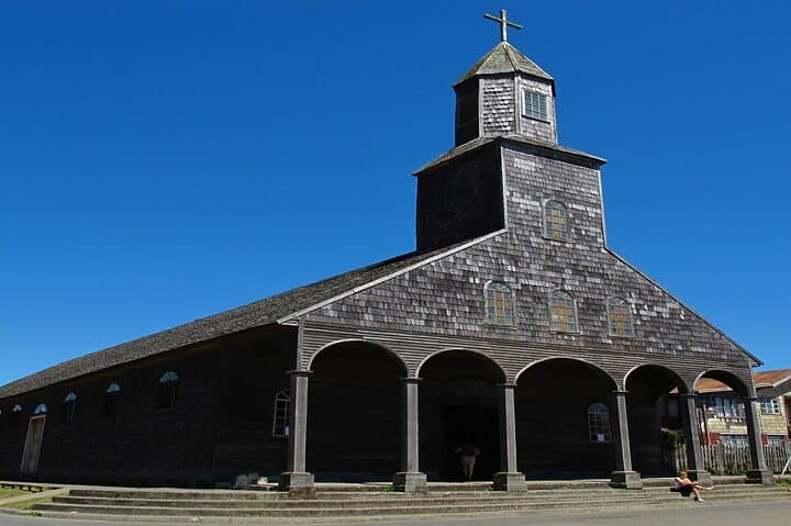 Dalcahue and Quinchao Island Full-Day Tour: Churches, Crafts & Chilote Culture photo 2