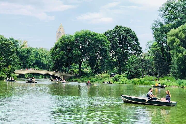 Central Park Pedicab Tour: Private 1–2 Hour Rickshaw Ride and Guided Sights photo 5
