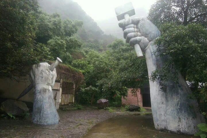 Private Day Tour to Antelope Gorge and Ziyun Valley from Guangzhou photo 2