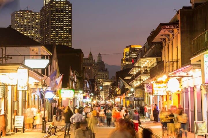 Unsolved Mysteries of New Orleans: Night Walking Ghost Tour in the French Quarter photo 2