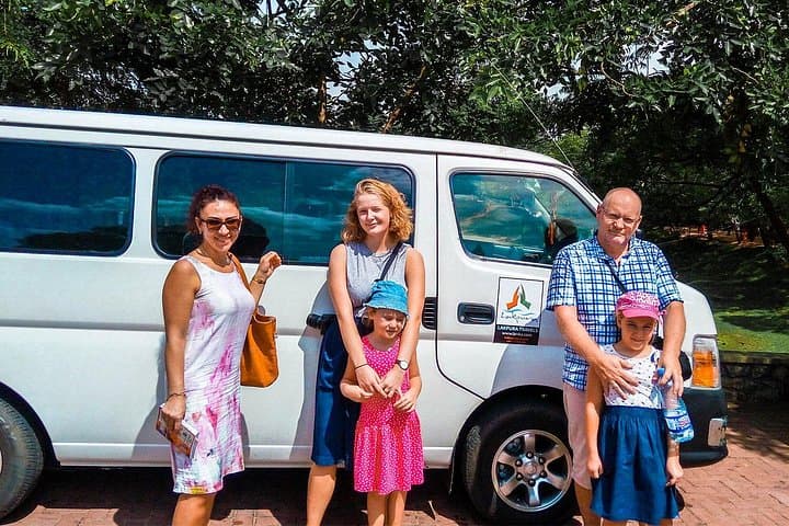 Private Transfer: Colombo Airport (CMB) to Yathra Houseboat by Jetwing, Bentota
