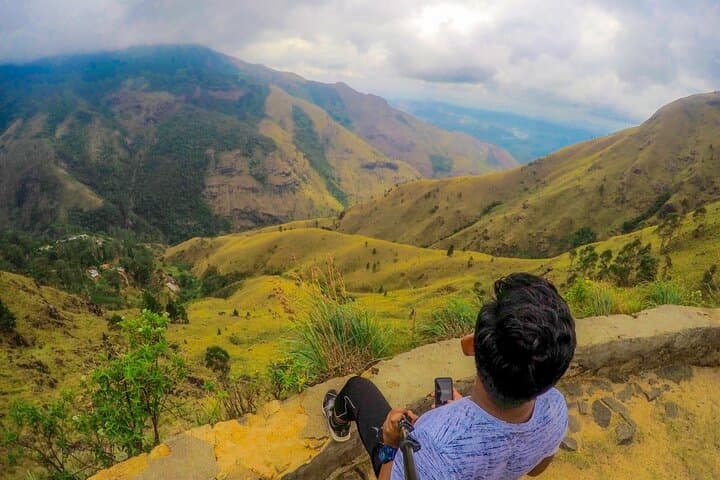 Hiking the Nonpareil Trail from Belihuloya: 14km Day Hike to the Base of World’s End photo 2