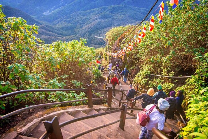 Night Hike to Adam's Peak: Sri Pada Under the Stars photo 4