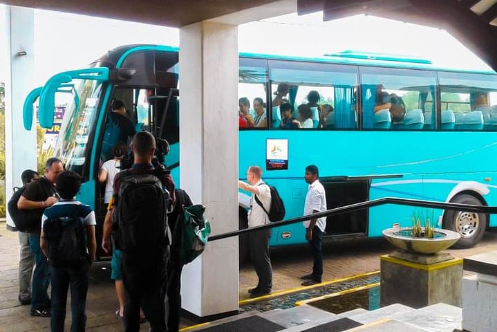 Private Colombo Airport Transfer to The Palms Hotel, Beruwala — Smooth Arrival Guide photo 6