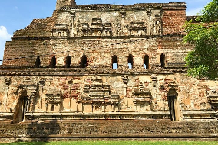 Ritigala, Kala Wewa & Namal Uyana Day Tour from Sigiriya — Ancient Reservoirs and Ironwood Forests photo 1