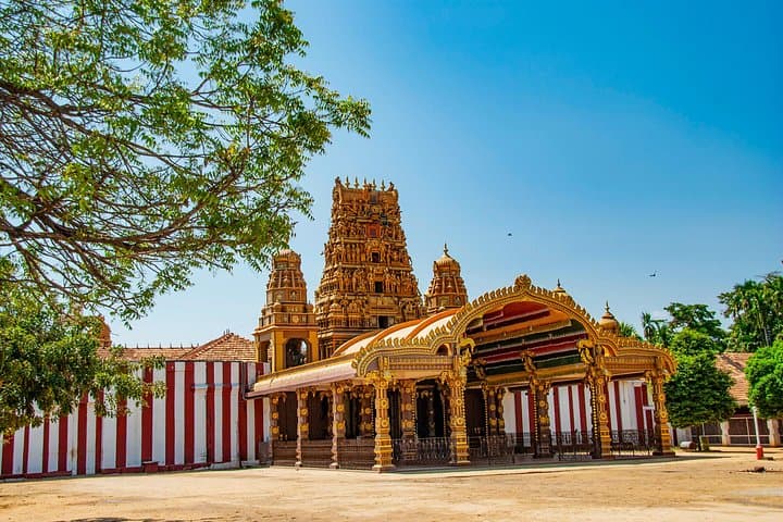 Jaffna City Tour: Forts, Temples & Market Walk in Northern Sri Lanka photo 4
