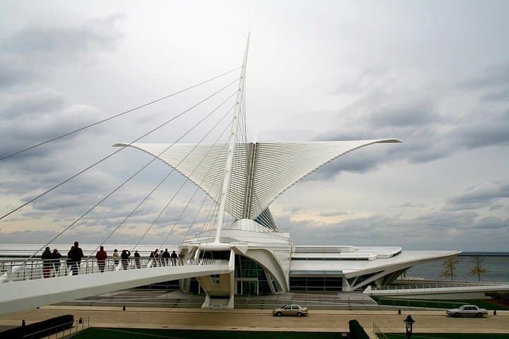 The Grand Walk: Self-Guided Audio Tour of Milwaukee's Historic Core photo 2