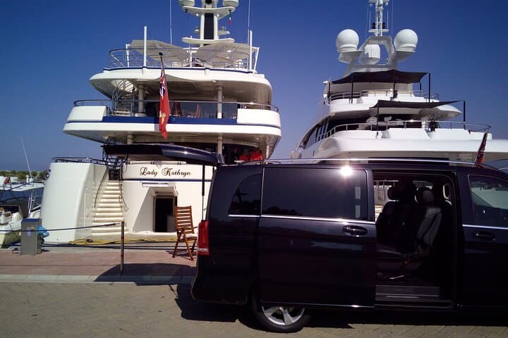Private Super VIP Yacht Cruise from Rome Along the Tyrrhenian Coast photo 3