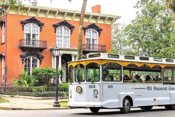 Historic Savannah Trolley Tour — 75-Minute Guided Sightseeing of the Historic District photo 1