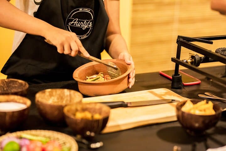 Hands-On Sri Lankan Cooking Class in Colombo: Make Rice & Curry with a Local Chef photo 4