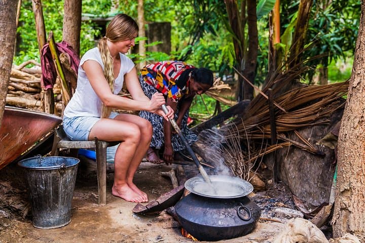 Buffalo Curd Processing Workshop Near Tissamaharama: Hands-On Traditional Dairy Experience