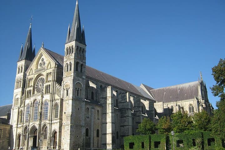 Private 3-Hour Walking Tour of Reims — Cathedral, Champagne Houses & Roman Ruins photo 2