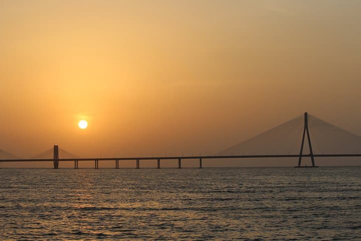 Exploring Mumbai: A Coastal Sightseeing Adventure