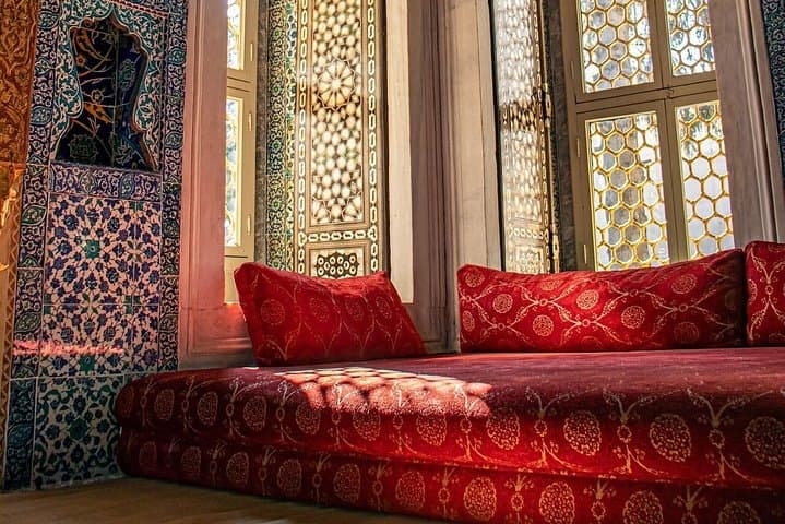 Topkapi Palace & Hidden Jewellery: Full-Day Historical Tour of Istanbul photo 2