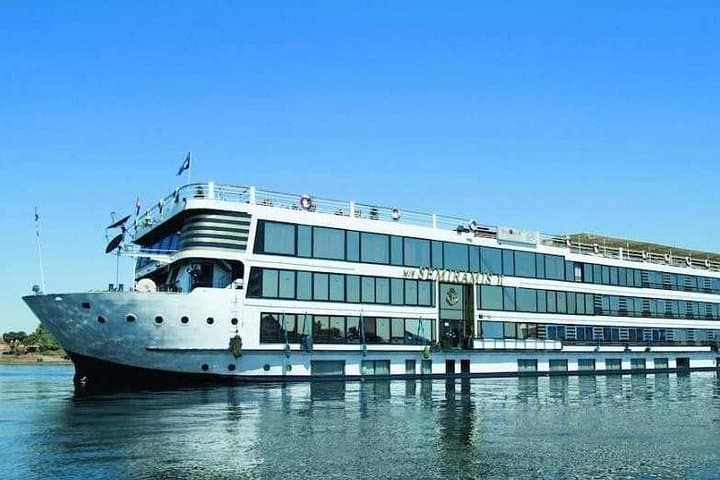 4-Day Luxury Nile Cruise from Aswan to Luxor — Temples, Tombs & River Life photo 1