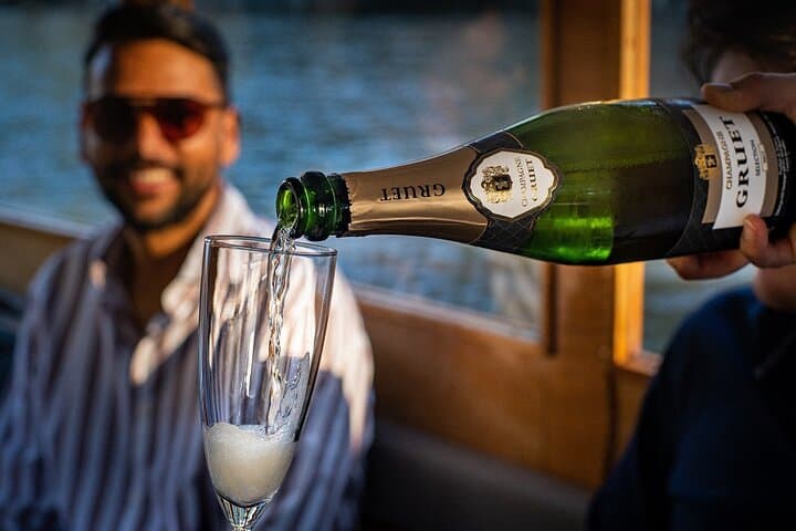 Private Amsterdam Canal Dinner Cruise: 2-Hour Private Cruise with Drinks & 2-Course Meal photo 2