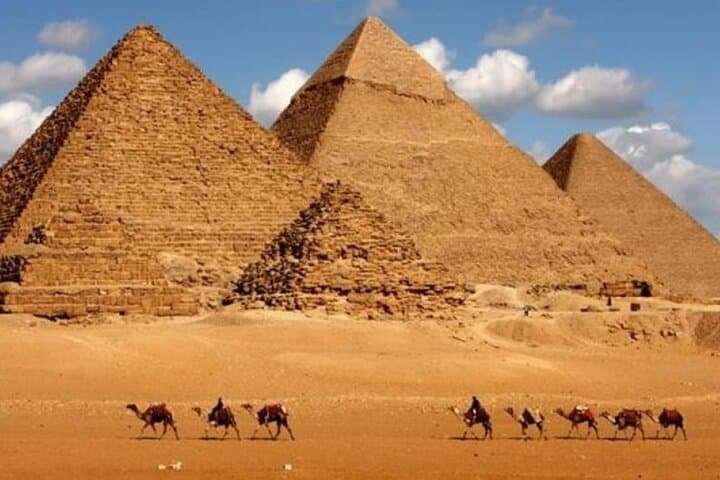 8-Day Egypt Highlights: Cairo, Nile Cruise, Luxor & Abu Simbel (Hot Air Balloon Included) photo 3