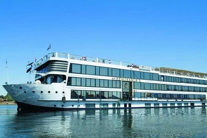 Sailing the Nile: Two-Night Aswan-to-Luxor Cruise with Sunrise Hot-Air Balloon photo 3