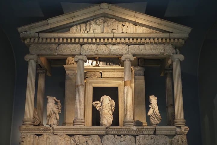 Private British Museum In-Depth Guided Tour: 3-Hour Highlights & Hidden Gems photo 3