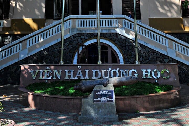 Nha Trang Full-Day Cultural Tour: Oceanographic Museum, Long Son Pagoda & Dam Market photo 2