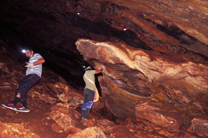 Explore Blue Water Pond Cave near Ella: Guided Underground Cave Tour photo 3