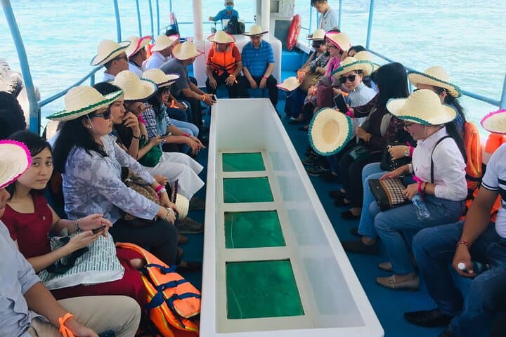 Full-Day Glass-Bottom Boat Tour of Nha Trang Bay — Hon Mun & Tri Nguyen Aquarium