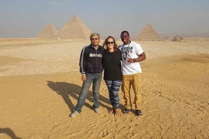 Private Full-Day Giza Pyramids, Sphinx & Sakkara Tour from Cairo photo 4