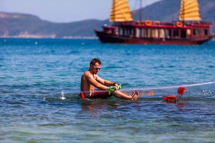 Full-Day Emperor Cruise in Nha Trang Bay: Snorkel Islands & Bao Dai Villa photo 3