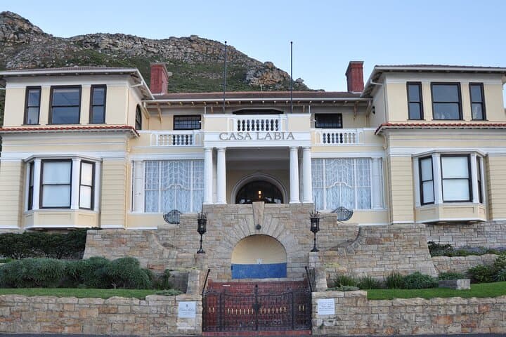 Muizenberg to Kalk Bay Coastal Walk — False Bay Audio Tour photo 5
