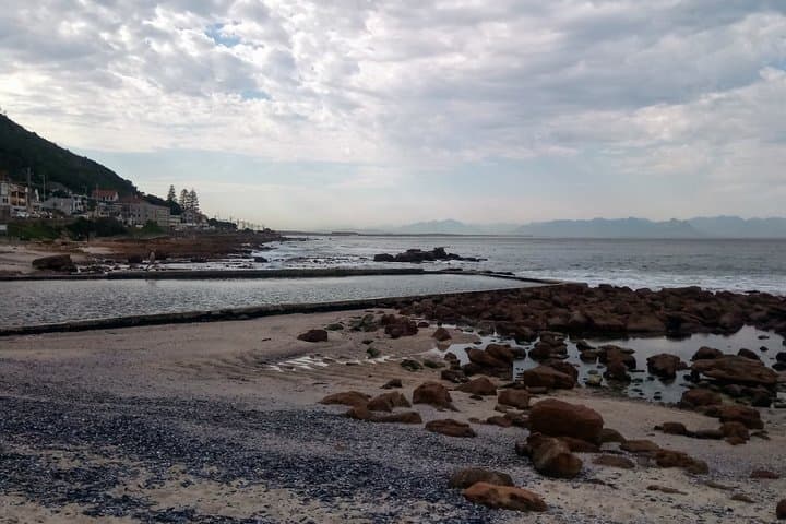 Muizenberg to Kalk Bay Coastal Walk — False Bay Audio Tour photo 3