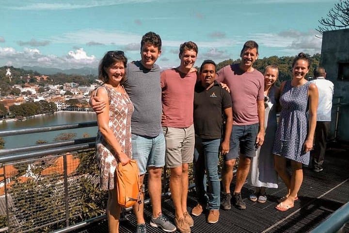 Kandy Day Trip from Negombo: Royal Botanical Gardens & Temple of the Tooth photo 4