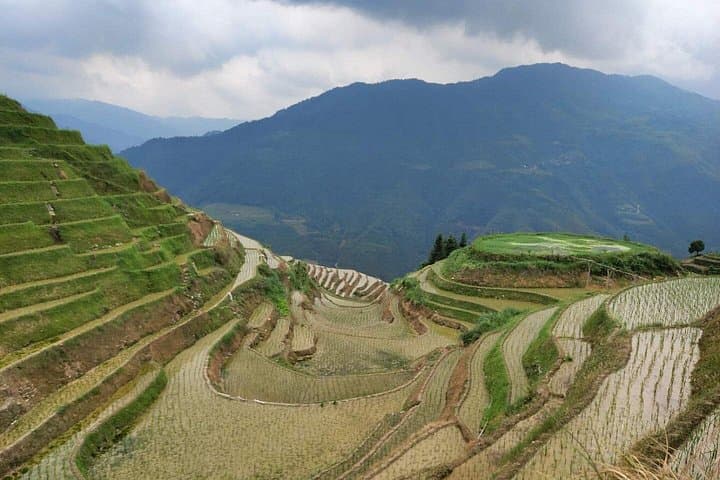 8-Day Private Yangshuo to Kaili: Karst Rivers, Rice Terraces & Ethnic Villages photo 2