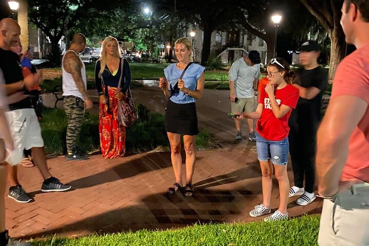 Savannah's 13 Ghosts: Voodoo, Murder & Mystery Walking Tour photo 5