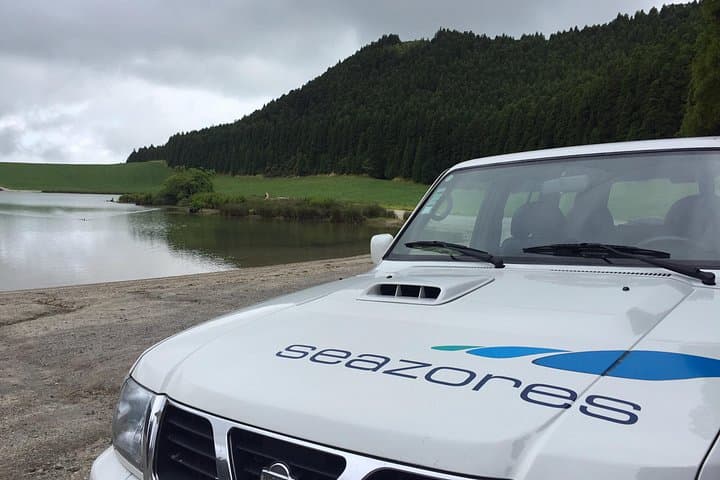 Wild Lakes 4x4 Tour in São Miguel: Jeep Safari and Congro Walking Tour photo 3