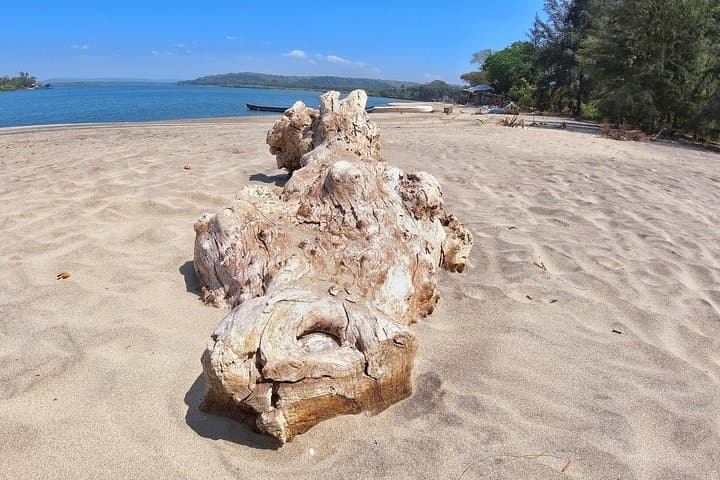 North Goa Morning Beach Hopping Bike Tour with Breakfast photo 2