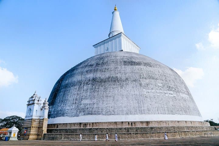 Day Trip to Anuradhapura from Jaffna: Explore Ancient Stupas & Sacred Bo Tree photo 2