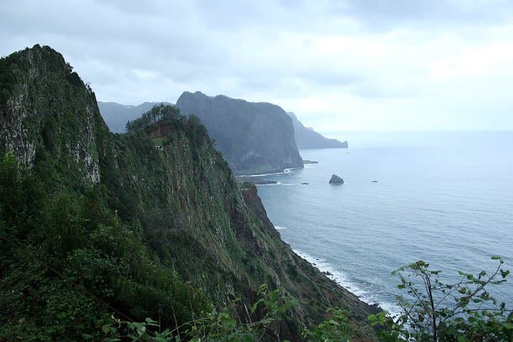Madeira Coastal Trek: Larano to Boca do Risco and Maroços Walk