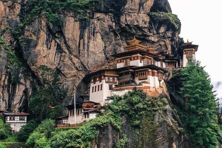 Bhutan 3-Day Paro & Thimphu Tour — Tiger’s Nest Hike and Cultural Highlights photo 4