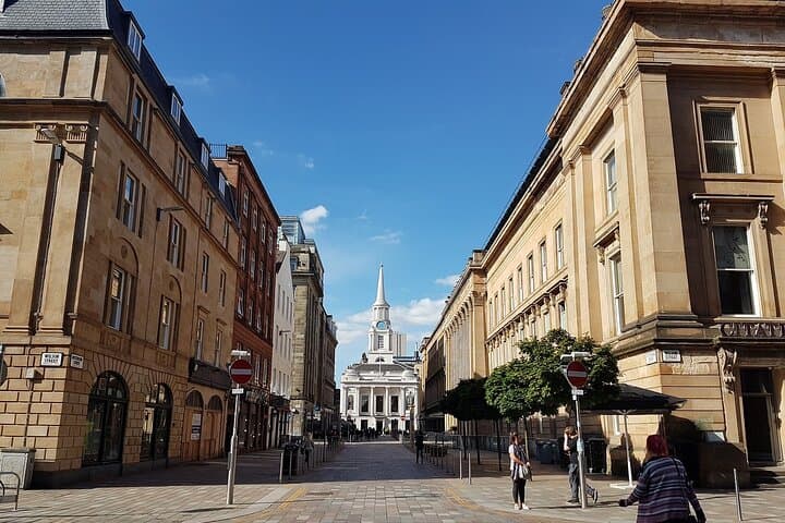 Glasgow Private Walking Tour: Explore Victorian Streets, Modern Culture, and River Clyde History photo 2
