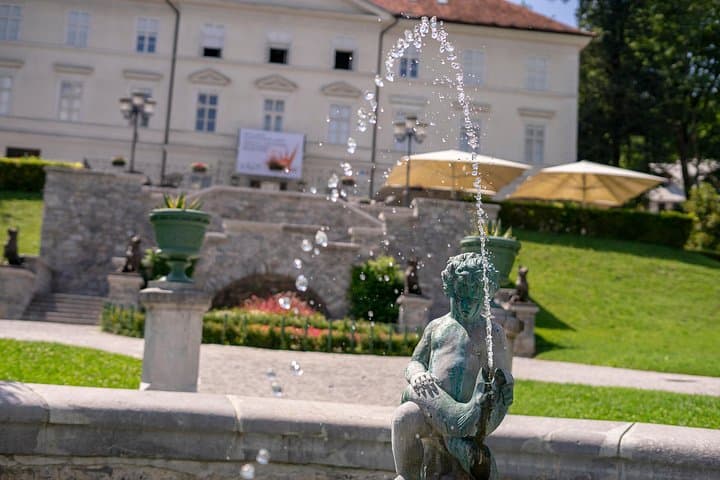 Tivoli Park Walking Tour: Chestnuts, Sculptures & Ljubljana Stories photo 1