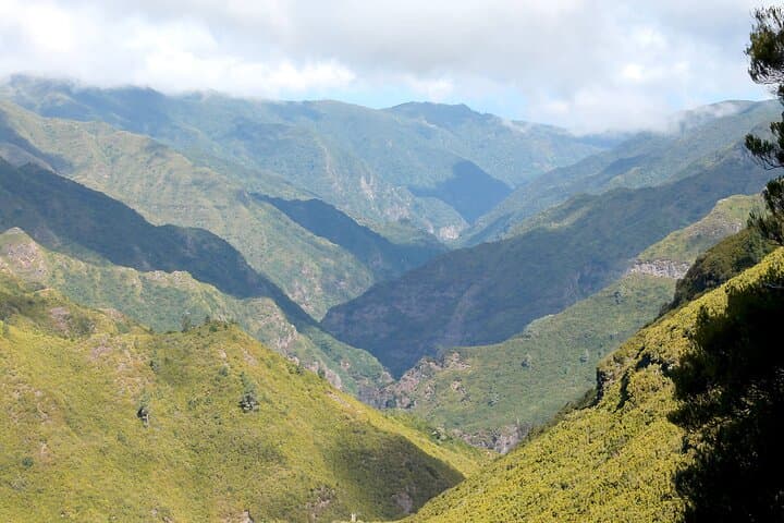 Madeira Lakes Hike: Levada do Alecrim to Lagoa do Vento and Risco Waterfall photo 3