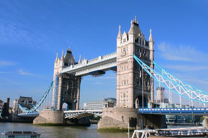 London Full-Day Private Walking Tour — Westminster to the City photo 1