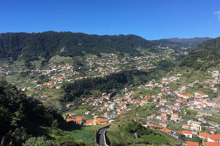 Maroços Levada Walk: Scenic 6km Stretch Through Machico Valley photo 3