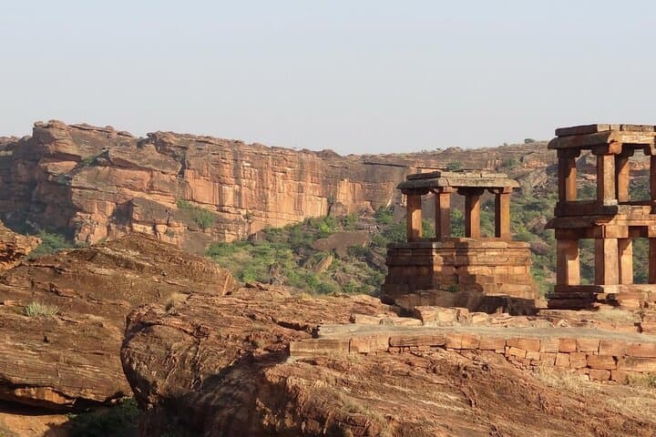 Badami Trails: Guided Day Trip from Hampi to Badami Cave Temples photo 3