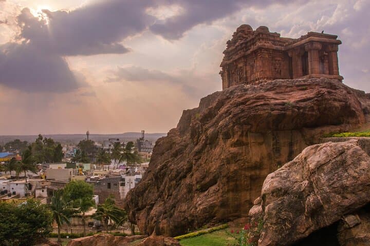 Badami Trails: Guided Day Trip from Hampi to Badami Cave Temples photo 4